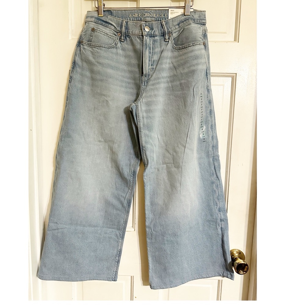 American Eagle Low Rise Ultra Wide Leg Light Aglow Strigid Jeans Jeans NWT Sz 2 - Picture 5 of 9
